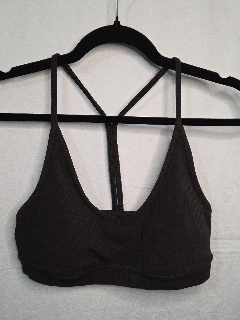 G506. Alo Ribbed Blissful Bra in Black - Size M